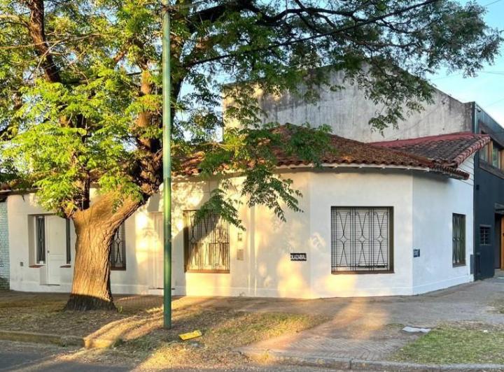 Casa · 81m² · 4 Ambientes