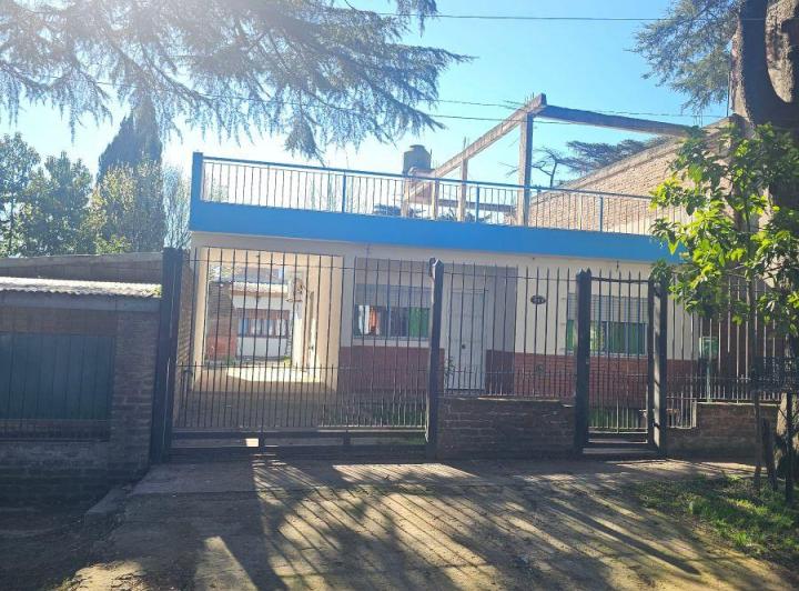 Casa · 100m² · 3 Ambientes · 3 Cocheras