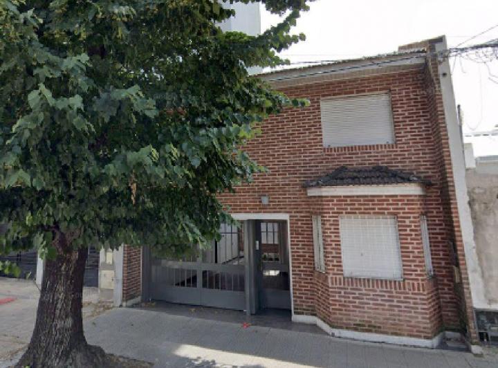 Casa · 266m² · 5 Ambientes · 2 Cocheras