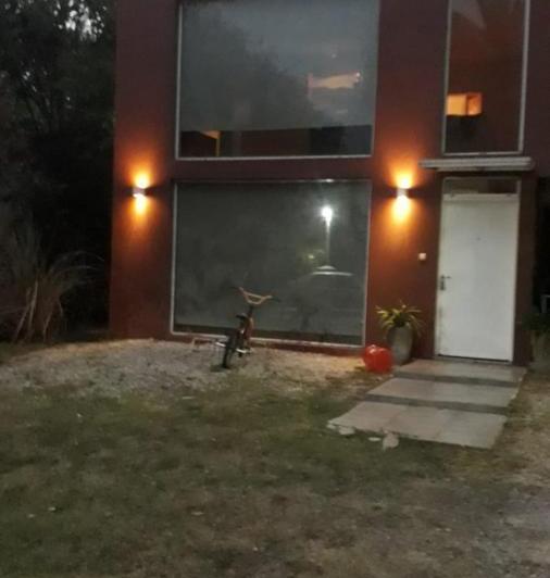 Casa · 150m² · 4 Ambientes · 2 Cocheras
