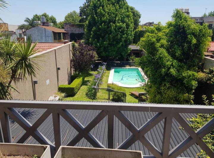 Casa · 325m² · 5 Ambientes · 3 Cocheras