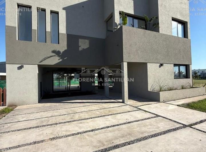 Casa · 289m² · 7 Ambientes · 6 Cocheras