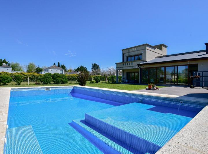 Casa · 264m² · 5 Ambientes