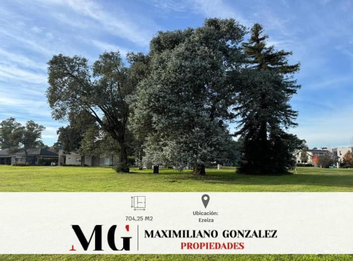 Terreno · 704m²