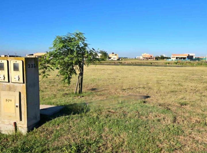 Terreno · 737m²