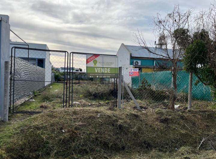 Terreno · 299m²