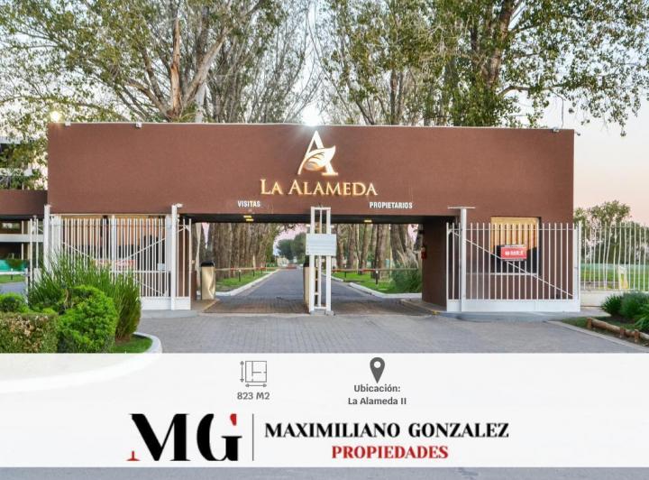 Terreno · 823m²