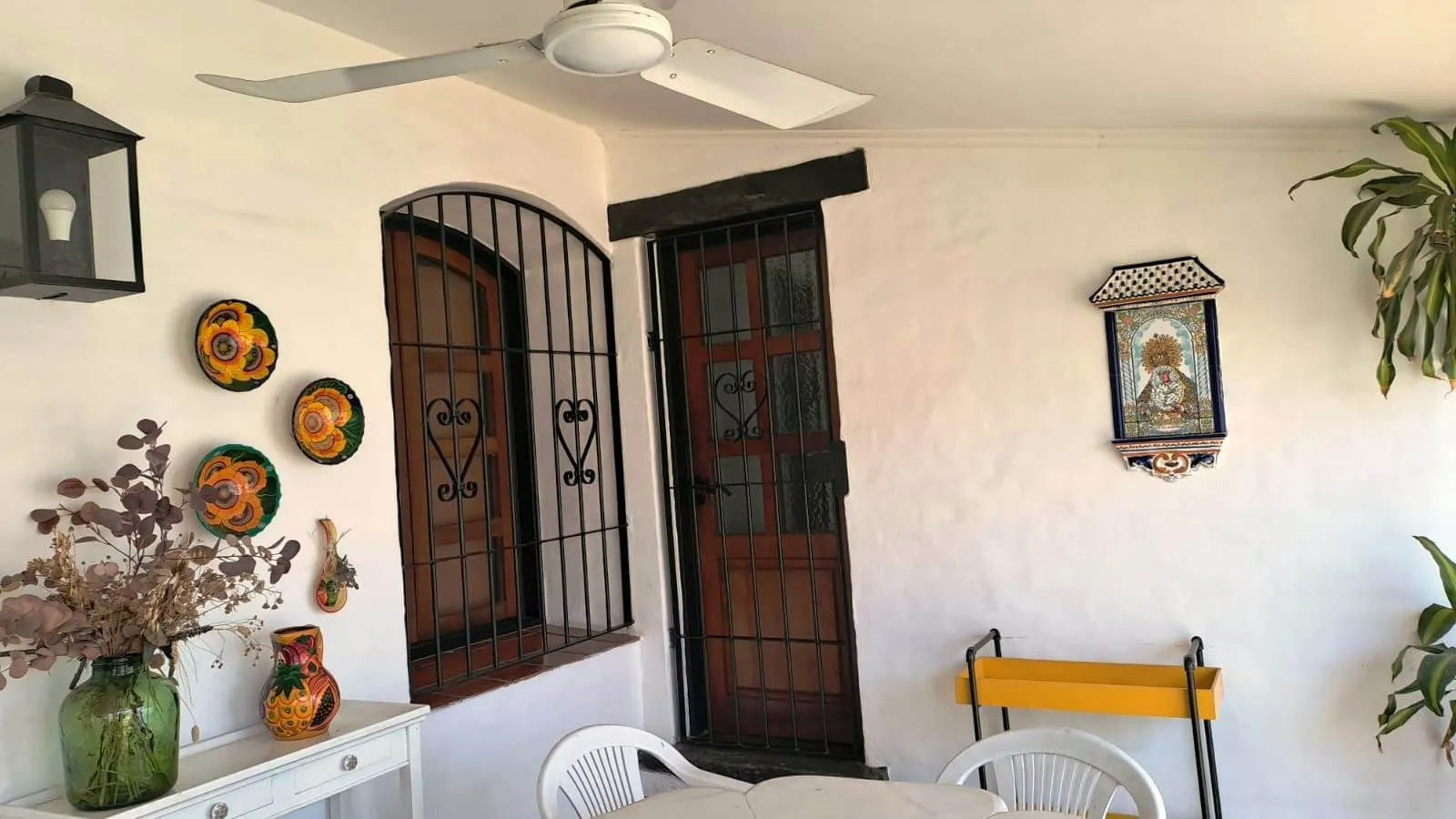 VENDO HERMOSA CASA BARRIO URCA 3 DORMITORIOS - EXCELENTE UBICACIÓN!
