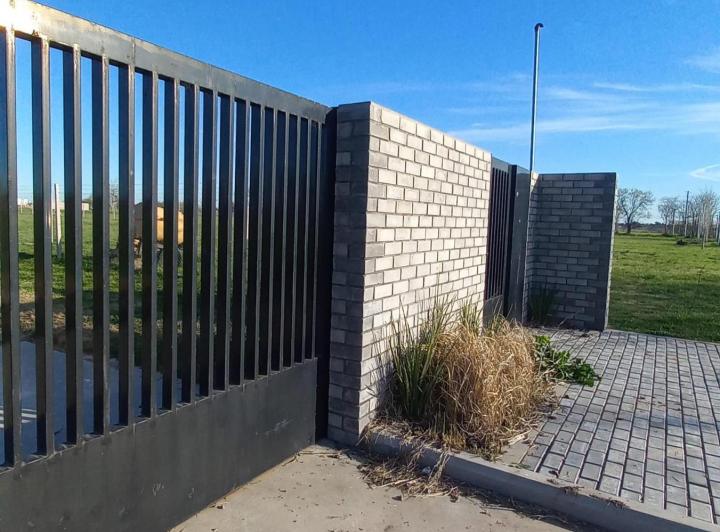 Terreno · 307m²