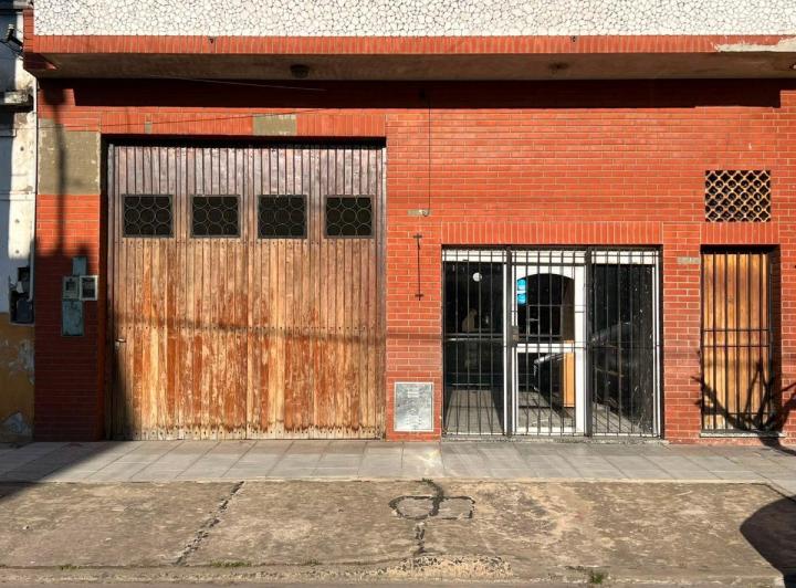 Local comercial · 200m²