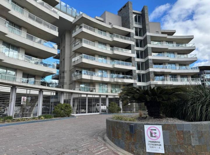 Edificio · 112m² · 3 Ambientes · 1 Cochera