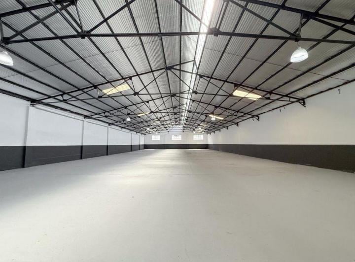 Bodega-Galpón · 900m²
