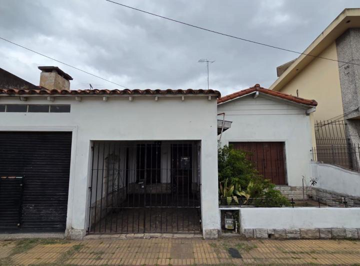 Casa · 70m² · 3 Ambientes · 1 Cochera