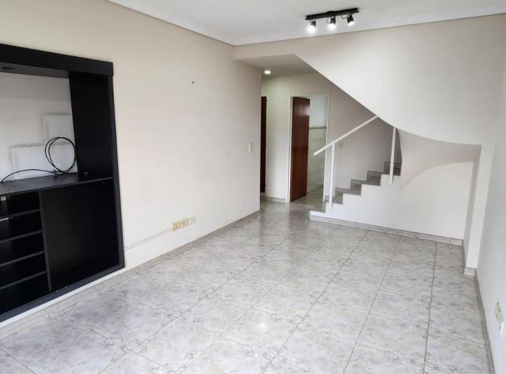 Departamento · 70m² · 2 Ambientes · 1 Cochera