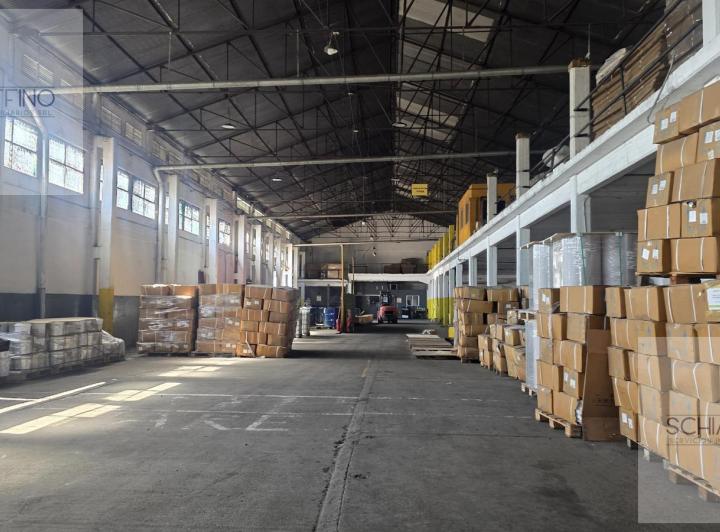 Depósito · 2000m²