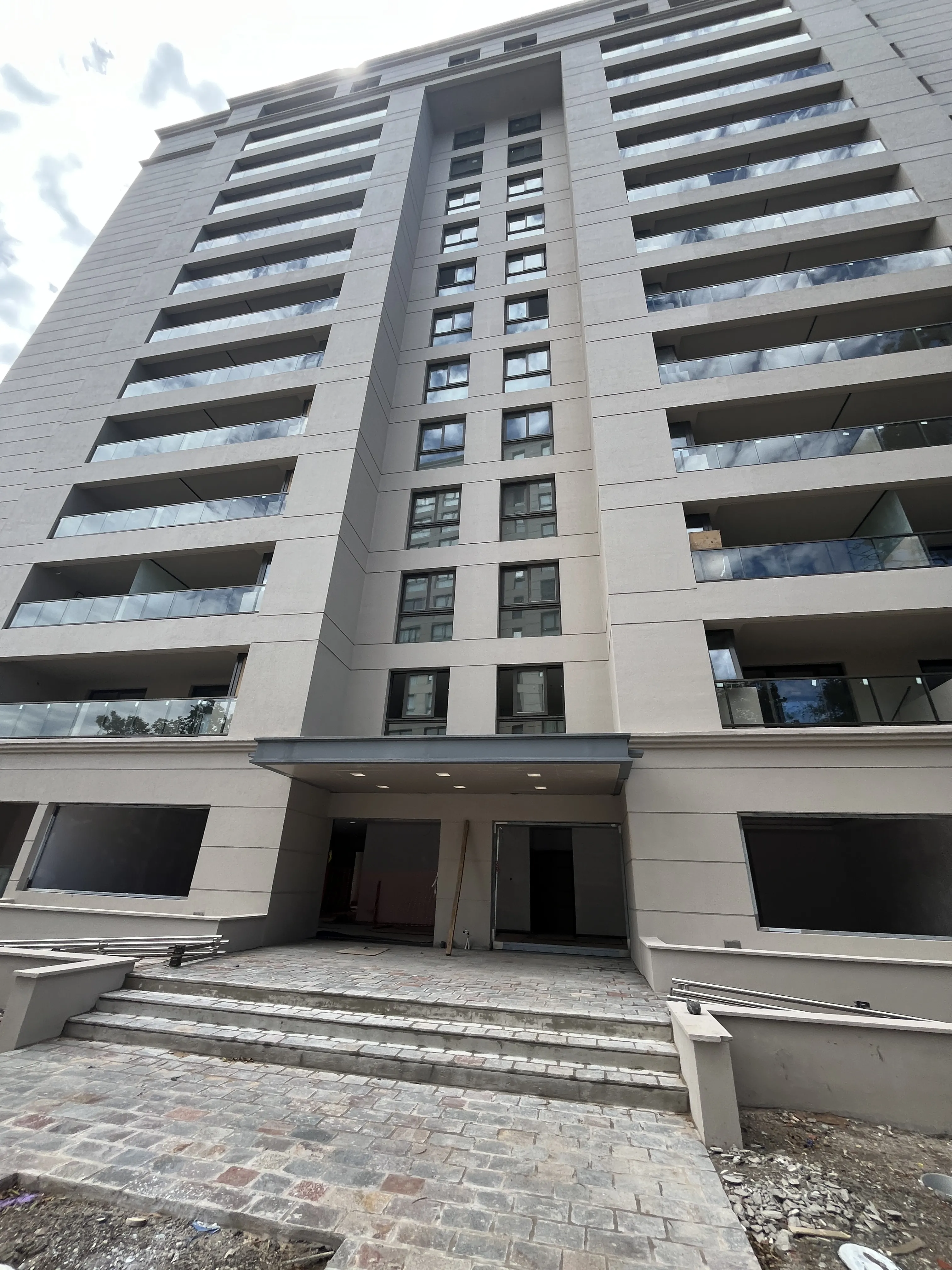 UN DORMITORIO OPERA PARK PISO 9 PARA MUDARTE!