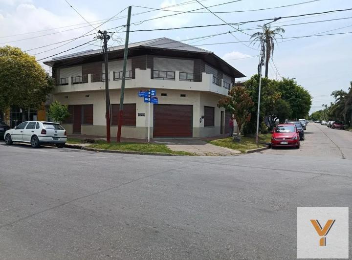 Local comercial · 105m² · 2 Ambientes
