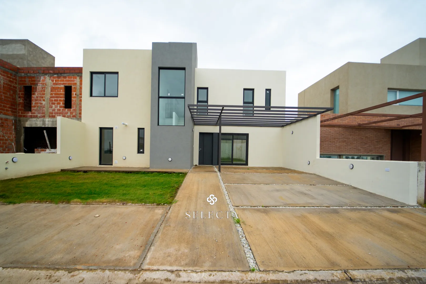 Casa en venta USD 269.000 | 250 M2 | Solares DE Manantiales - Manantiales 2