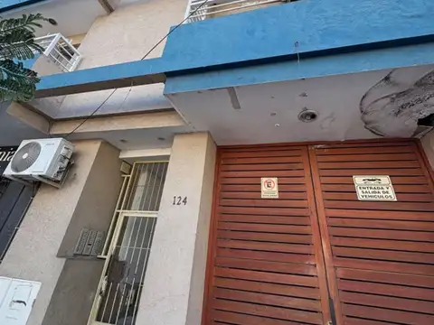 Venta departamento calle moreno