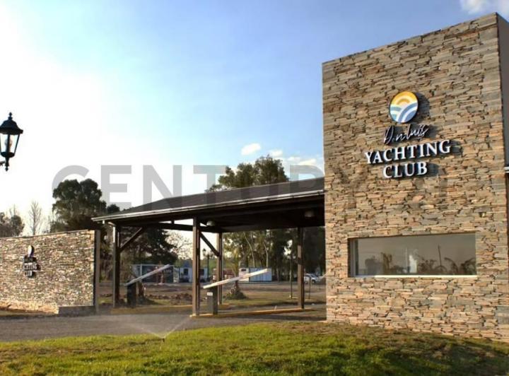 Terreno · 300m²
