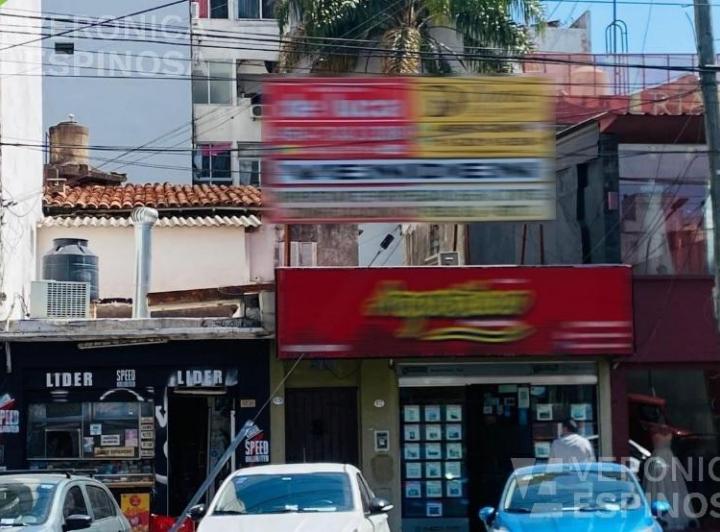 Local comercial · 240m²