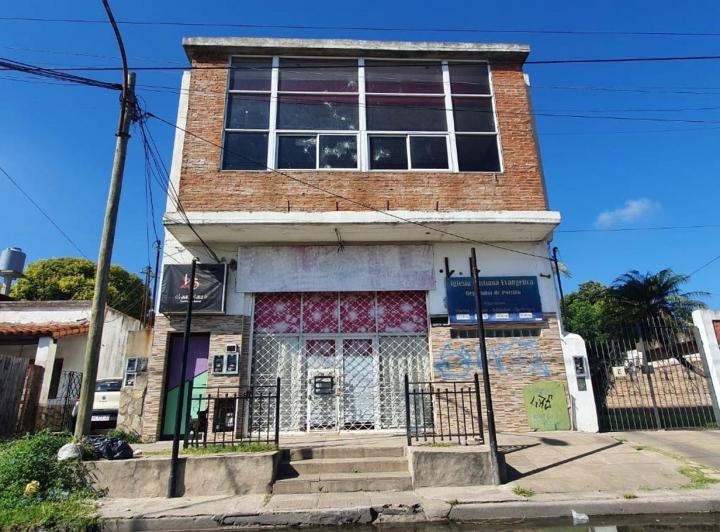 Local comercial · 300m²