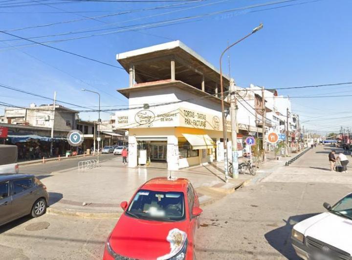 Local comercial · 375m²