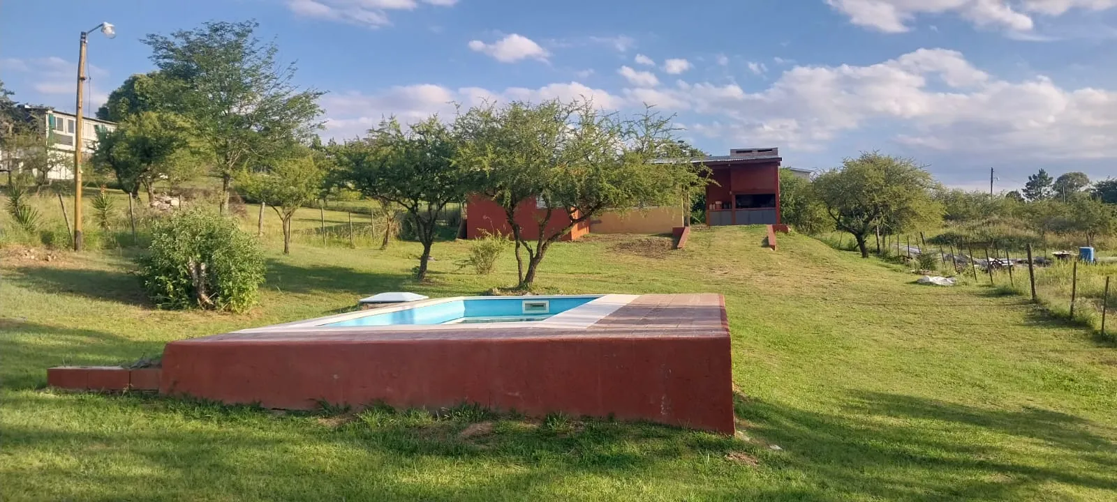 CASA POTRERO DE GARAY - 1 DORM - PILETA - TERRENO 943 METROS