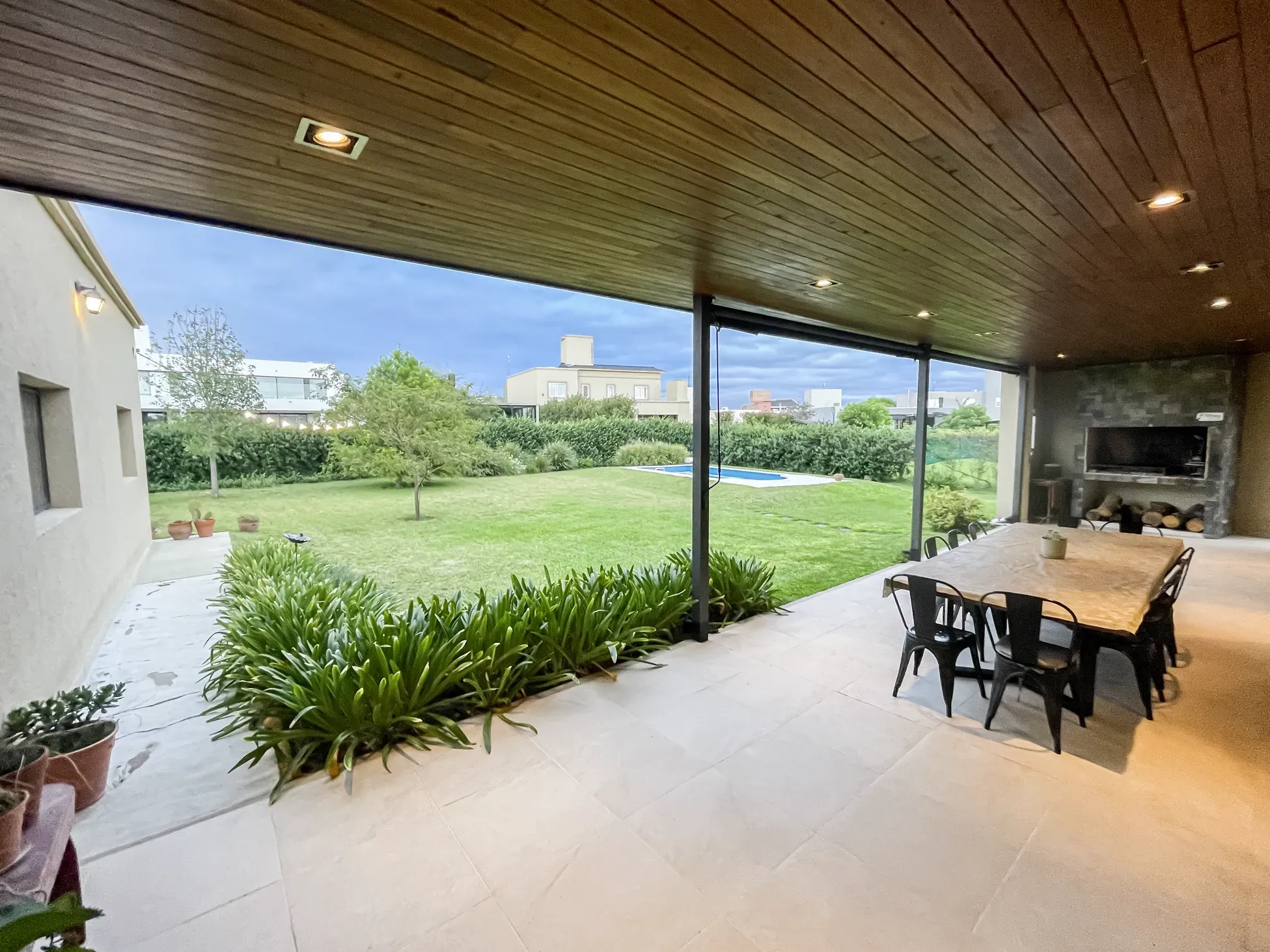 VERANDAS - 1.200 mts. de terreno