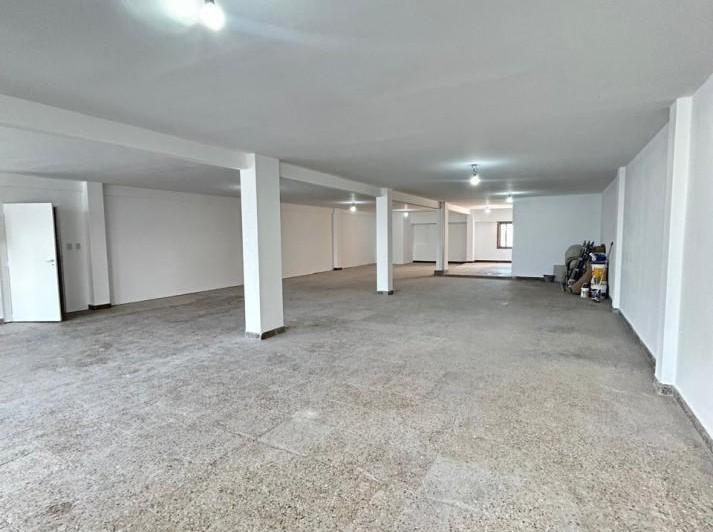 Local comercial · 200m² · 1 Ambiente