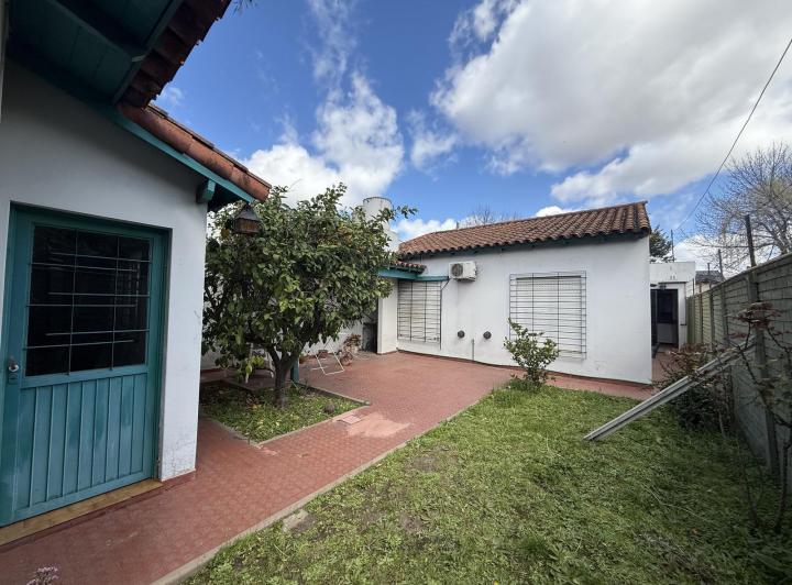 Casa · 120m² · 3 Ambientes · 2 Cocheras