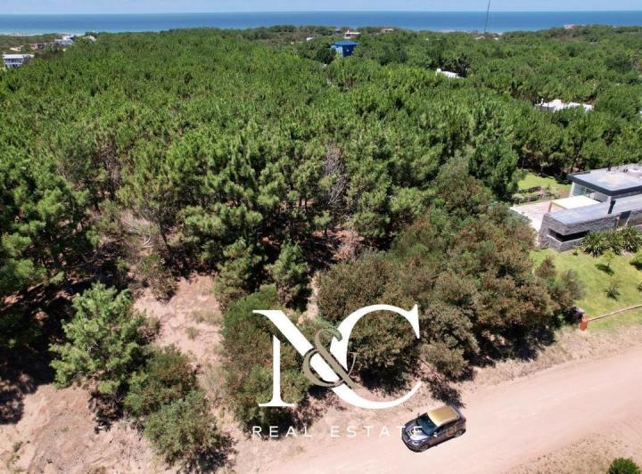 Terreno · 966m²