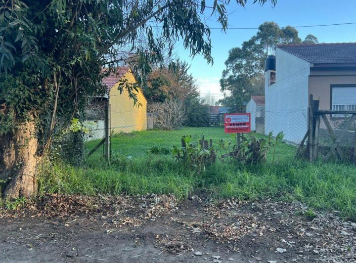 Terreno · 300m²