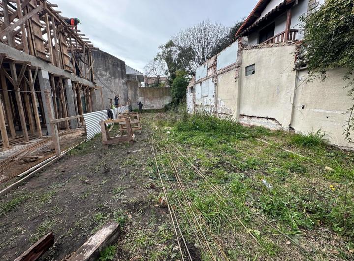 Terreno · 220m²