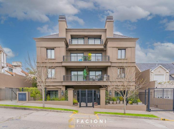 Departamento · 65m² · 2 Ambientes · 1 Cochera
