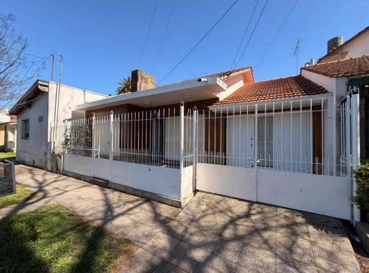 Oficina comercial · 95m² · 4 Ambientes · 1 Cochera