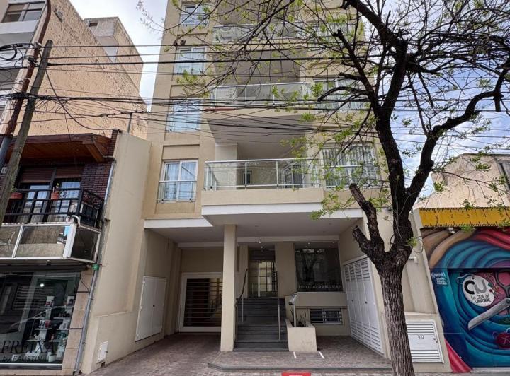 Departamento · 100m² · 3 Ambientes · 1 Cochera