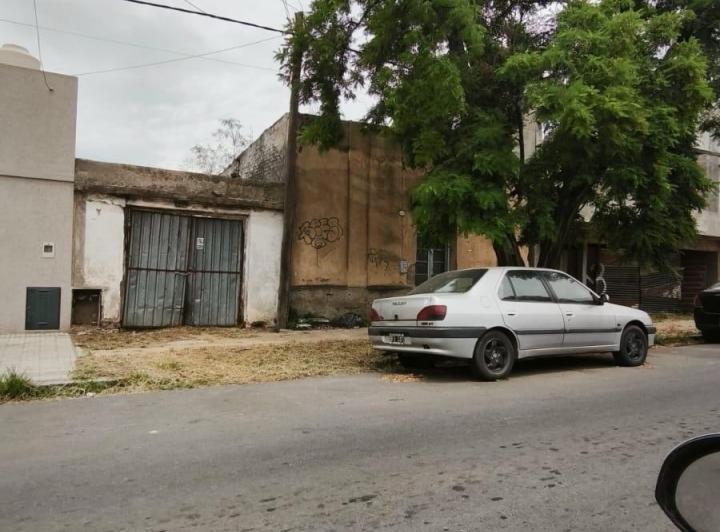 Terreno · 238m²