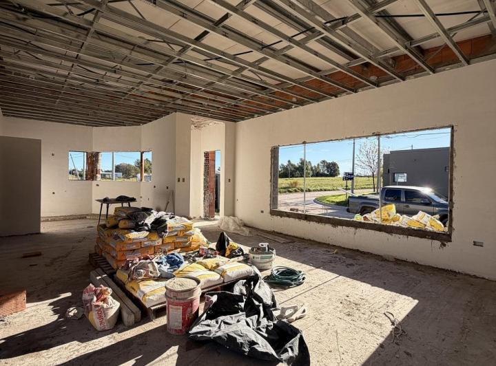Casa · 120m² · 5 Ambientes · 2 Cocheras