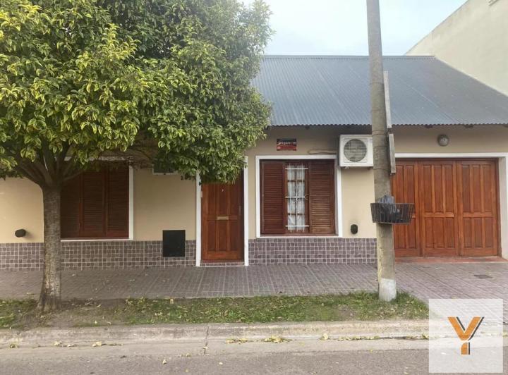 Casa · 80m² · 3 Ambientes · 1 Cochera