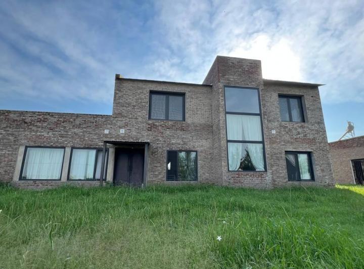 Quinta vacacional · 266m² · 5 Ambientes