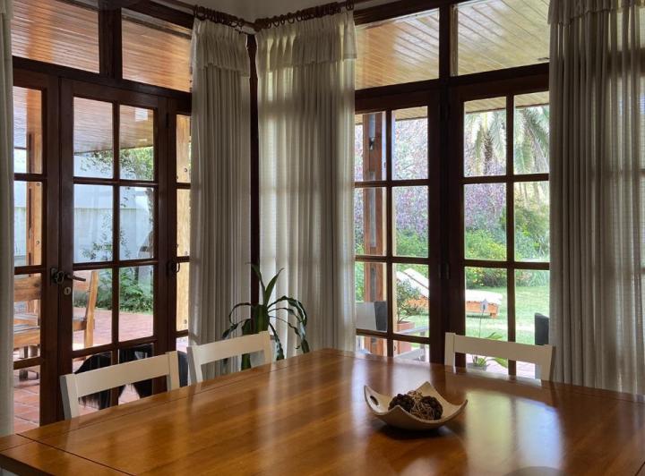 Casa · 222m² · 7 Ambientes · 2 Cocheras