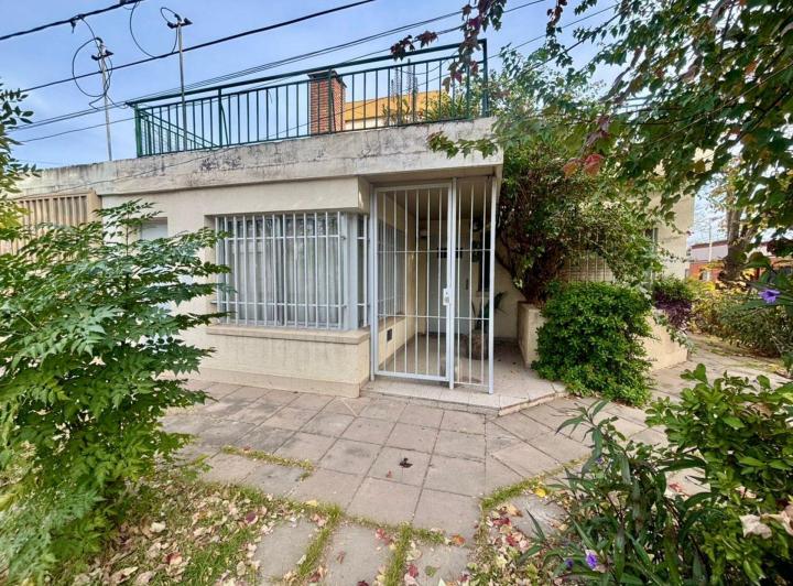 Casa · 157m² · 4 Ambientes · 1 Cochera