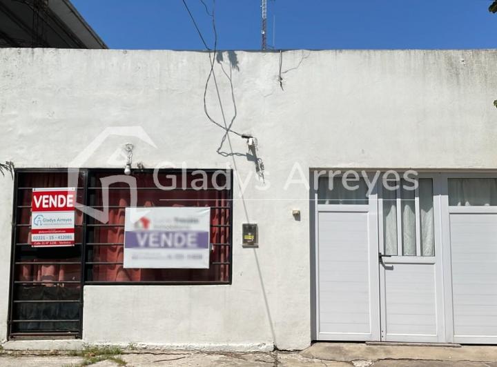 Casa · 74m² · 2 Dormitorios · 1 Cochera