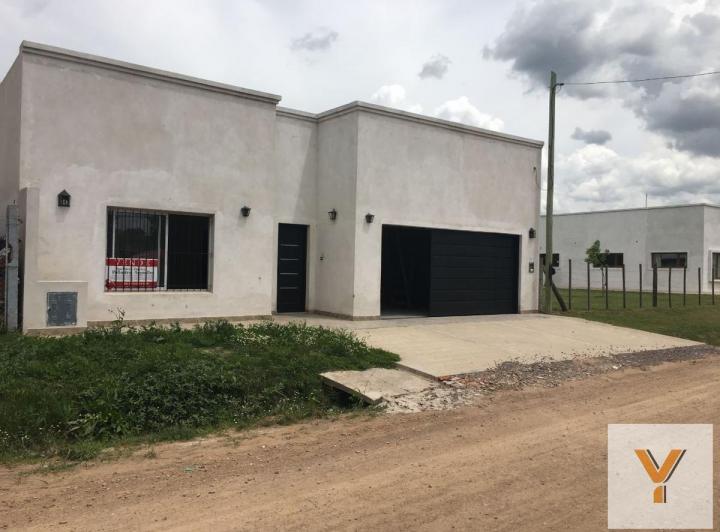 Casa · 187m² · 6 Ambientes · 2 Cocheras