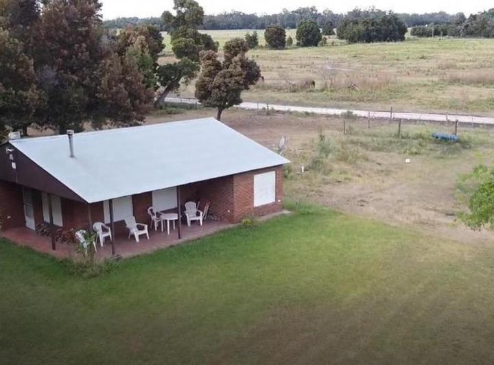 Campo · 95103m² · 2 Ambientes