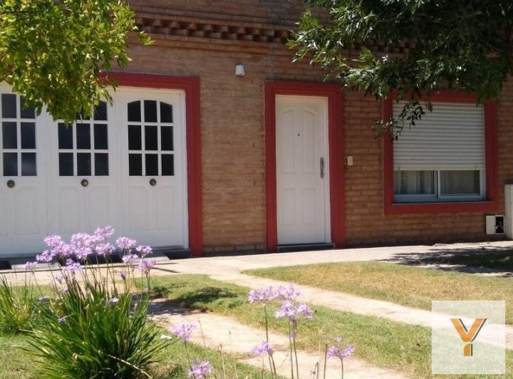 Casa · 132m² · 4 Ambientes · 1 Cochera