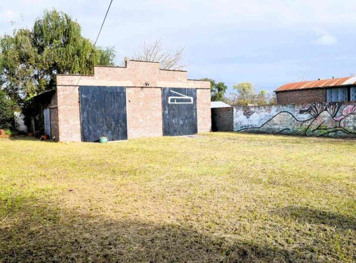 Bodega-Galpón · 240m²