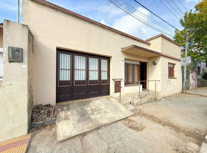 Casa · 110m² · 3 Ambientes · 1 Cochera