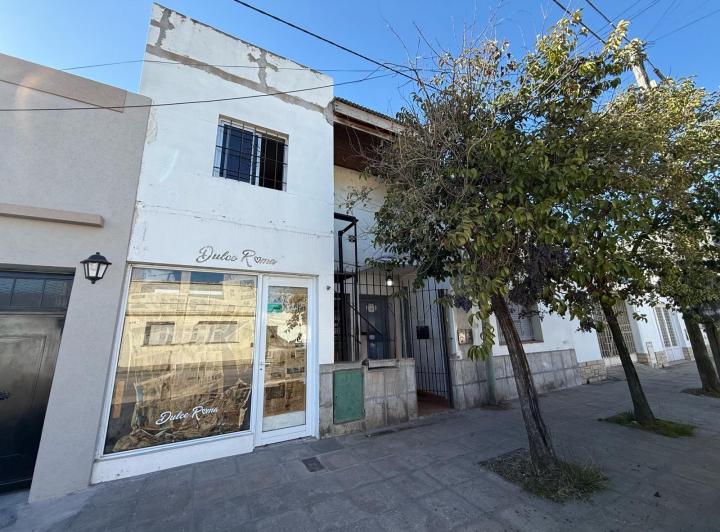 Casa · 100m² · 3 Ambientes · 1 Cochera